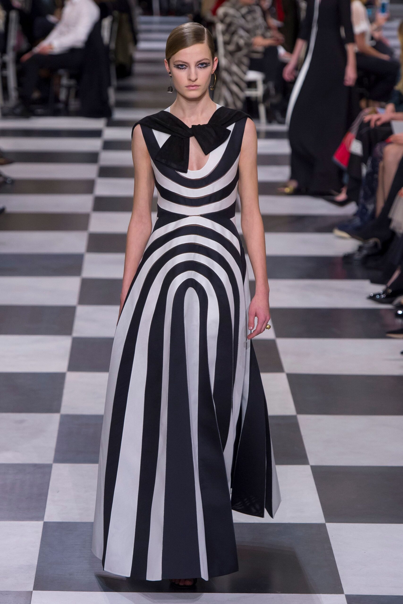 Christian Dior S/S 18 Couture Look 193