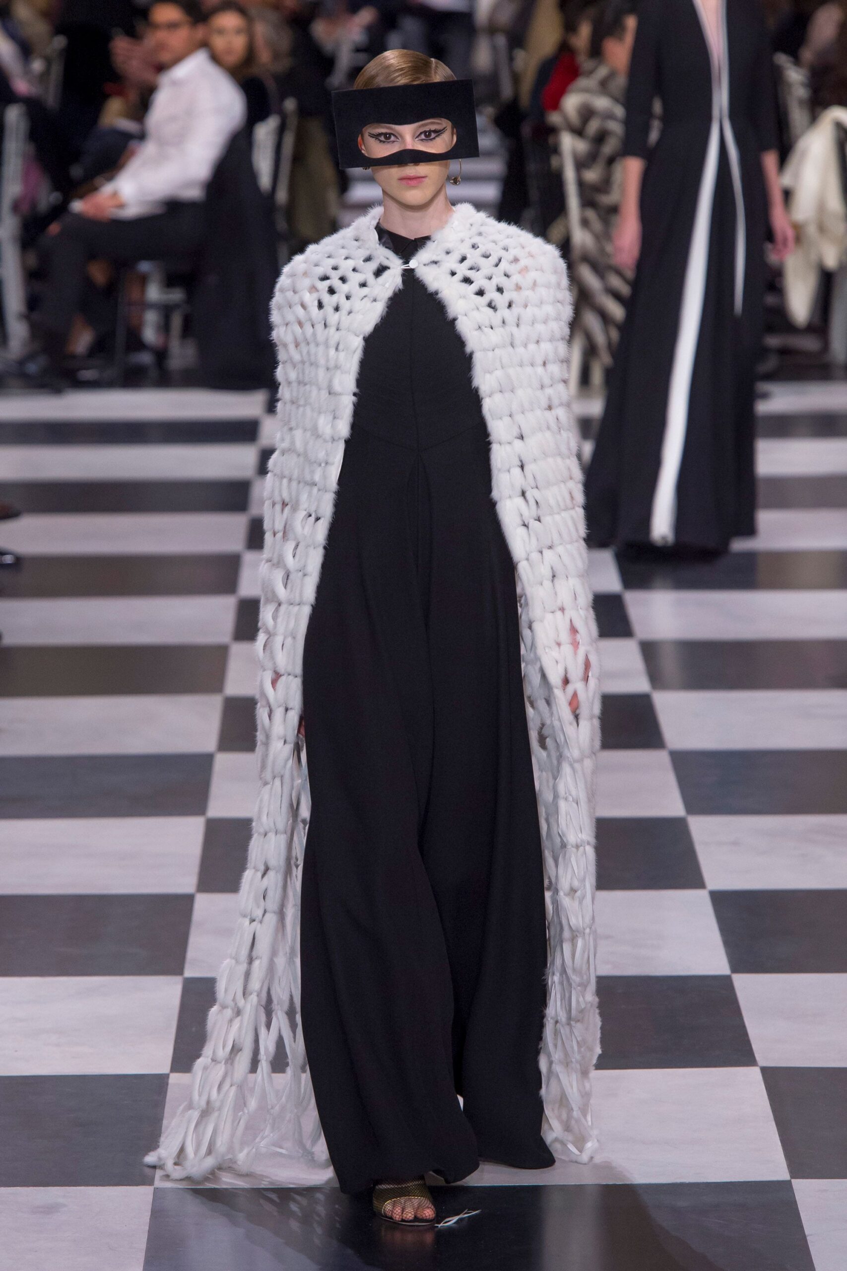Christian Dior S/S 18 Couture Look 335