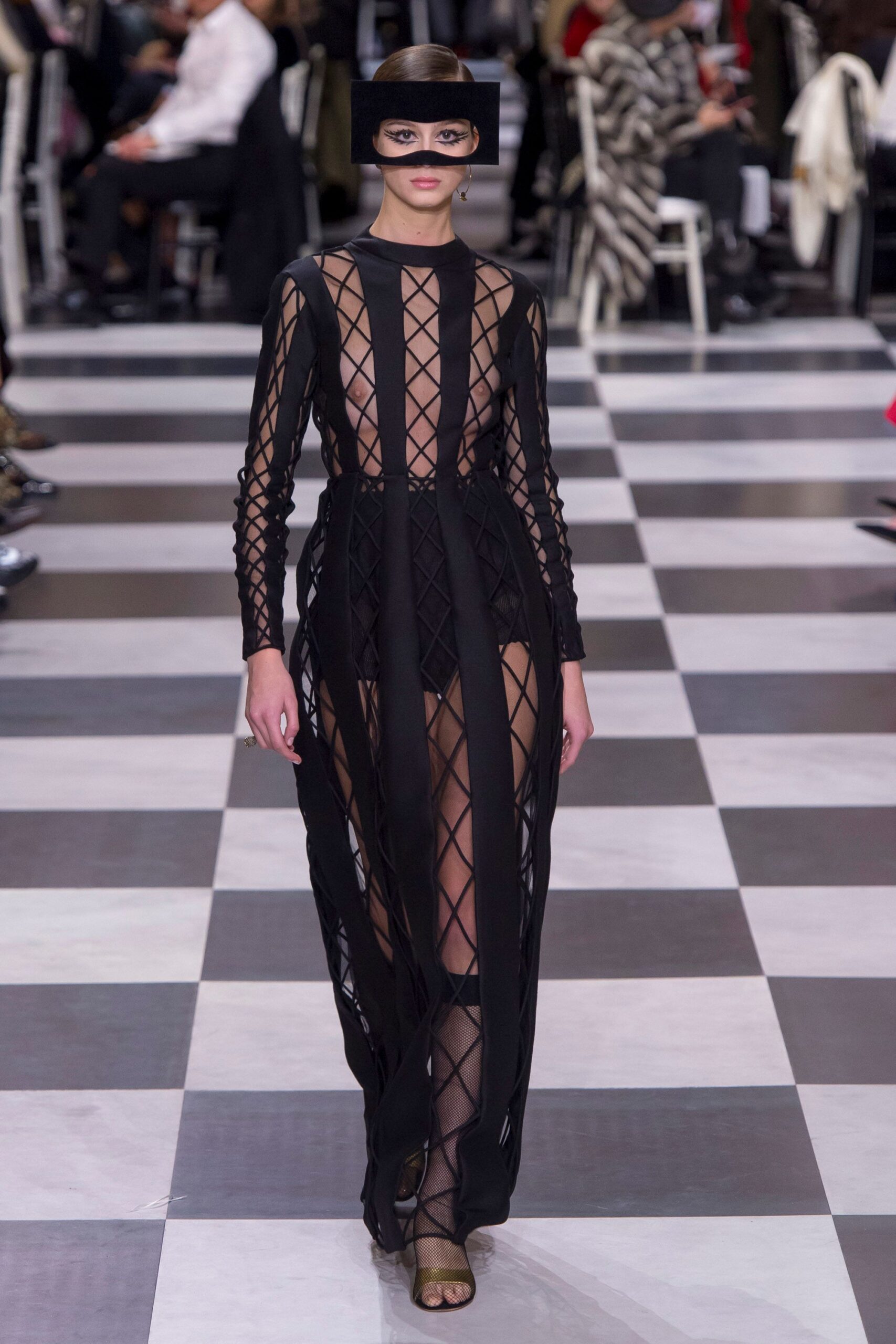 Christian Dior S/S 18 Couture Look 350