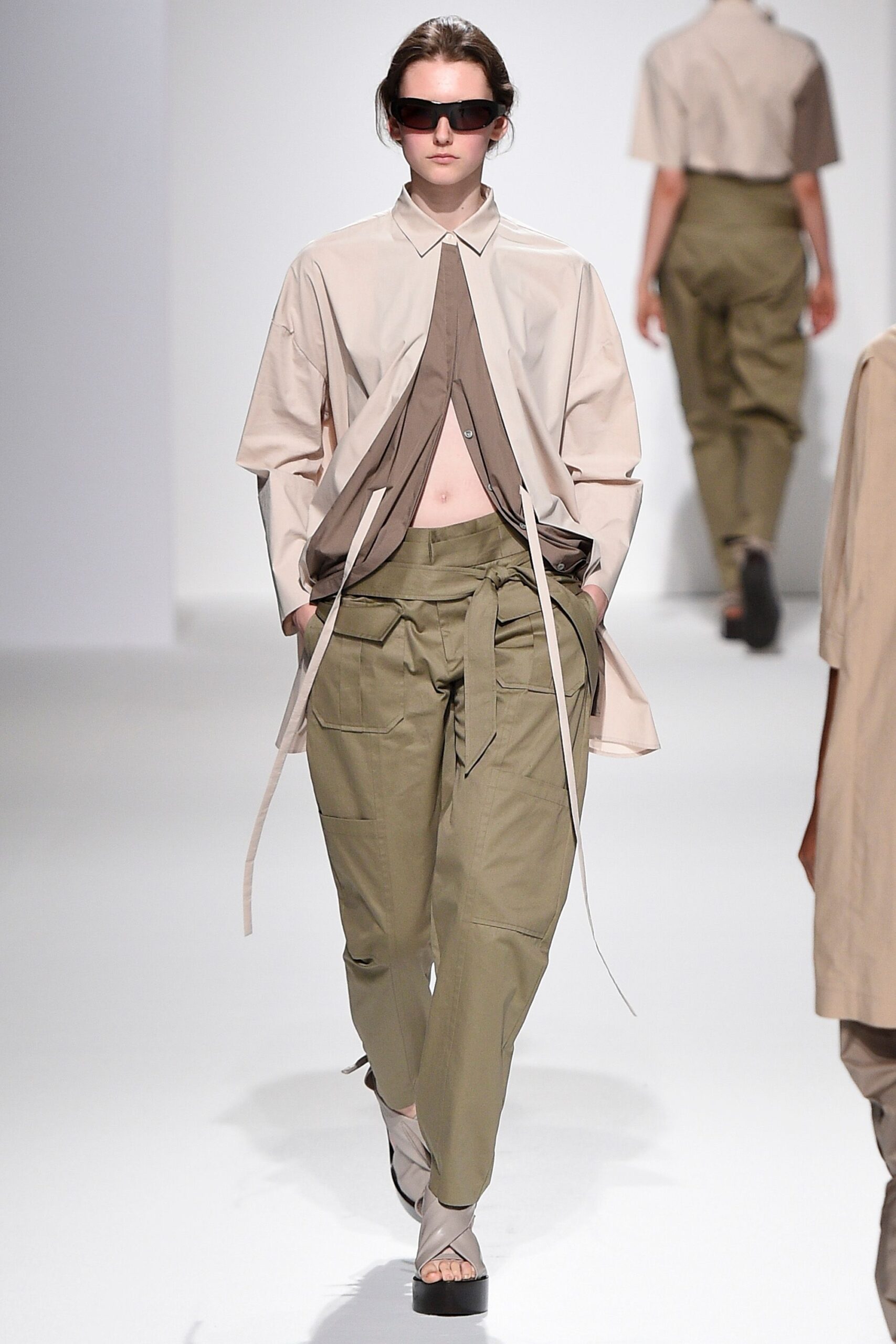 Chalayan S/S 17 Look 252