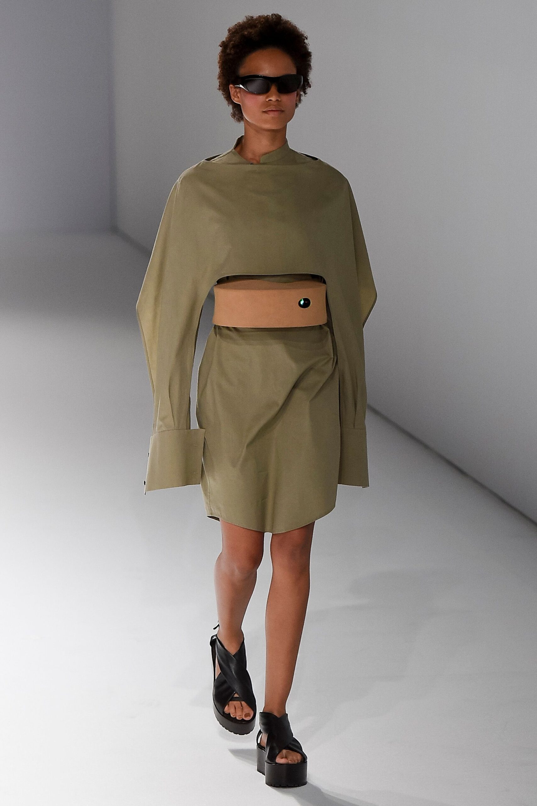 Chalayan S/S 17 Look 282