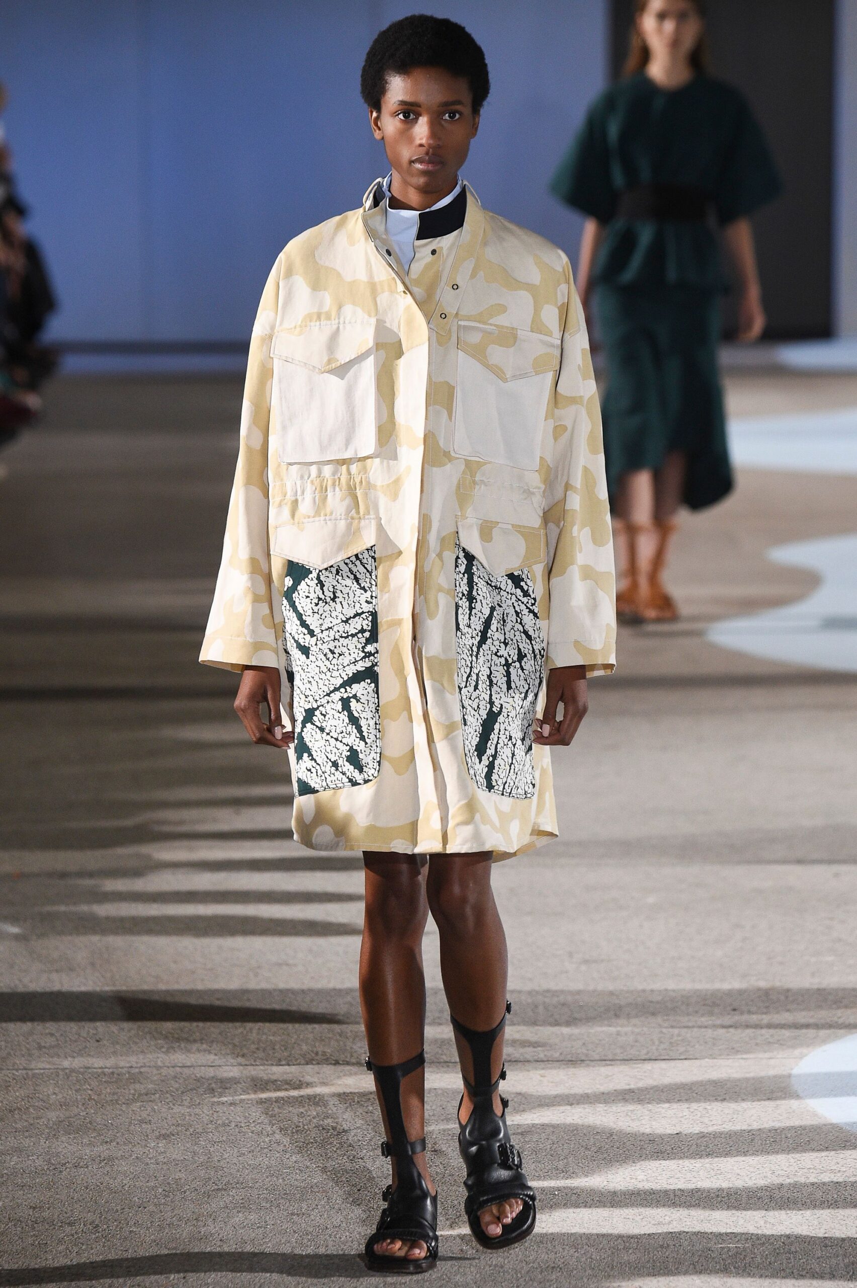 Cédric Charlier S/S 16 Look 419