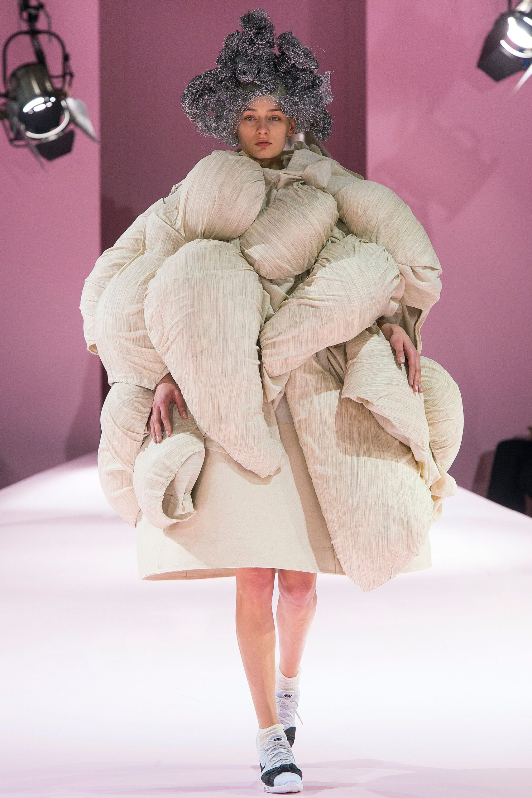 Comme des Garçons F/W 17 Look 158