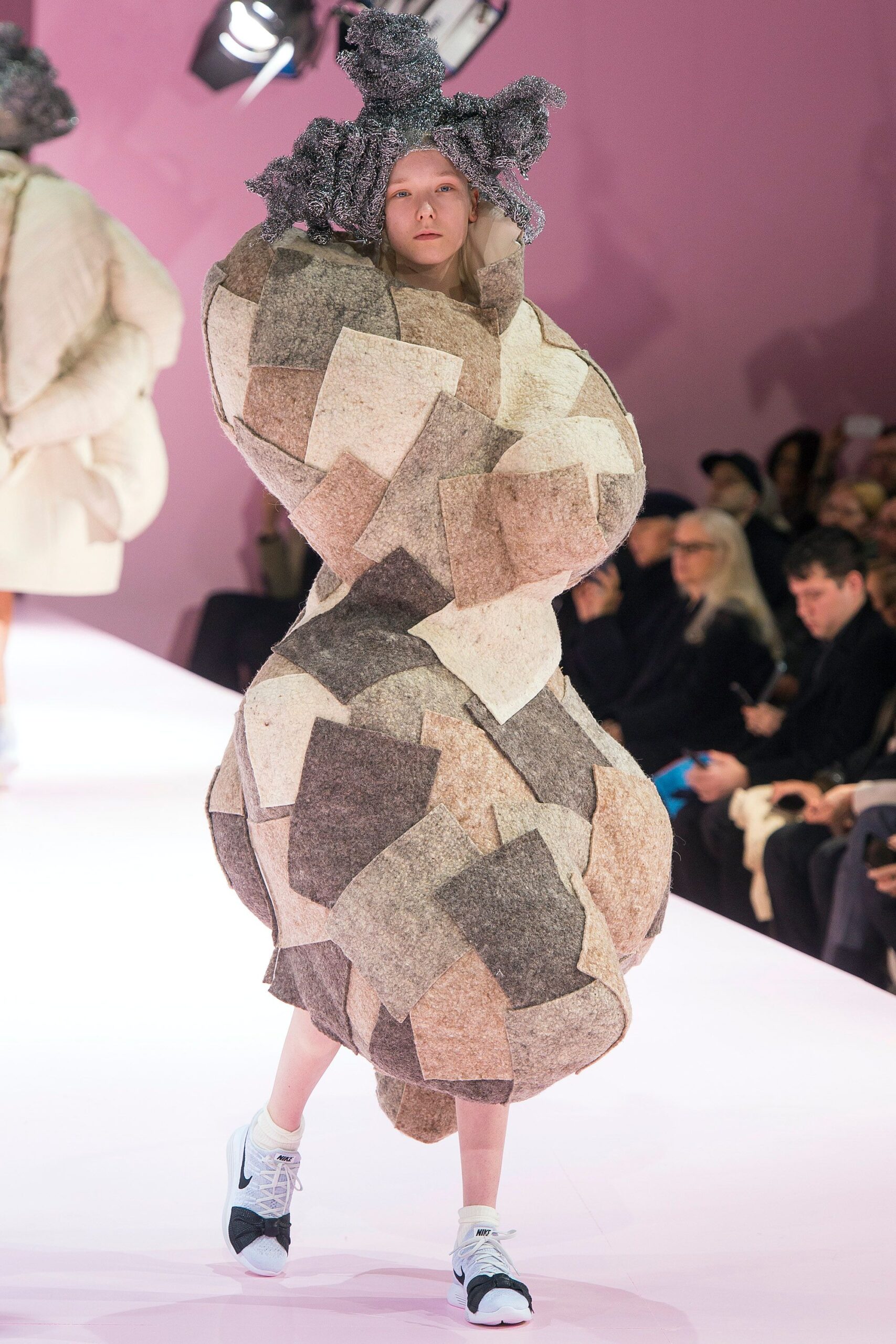 Comme des Garçons F/W 17 Look 184