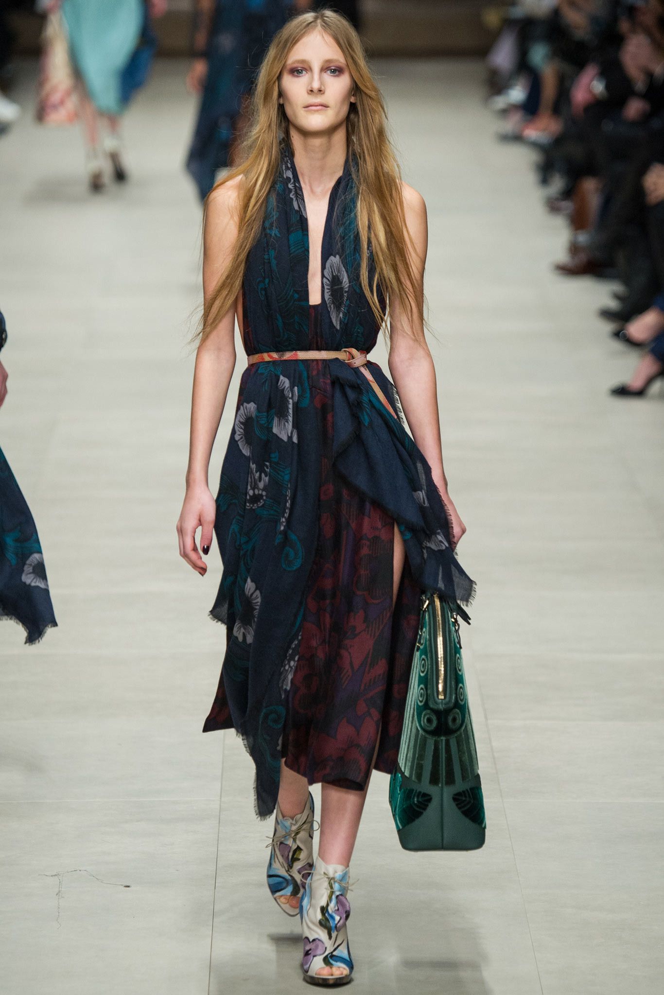 Burberry F/W 14 Look 207