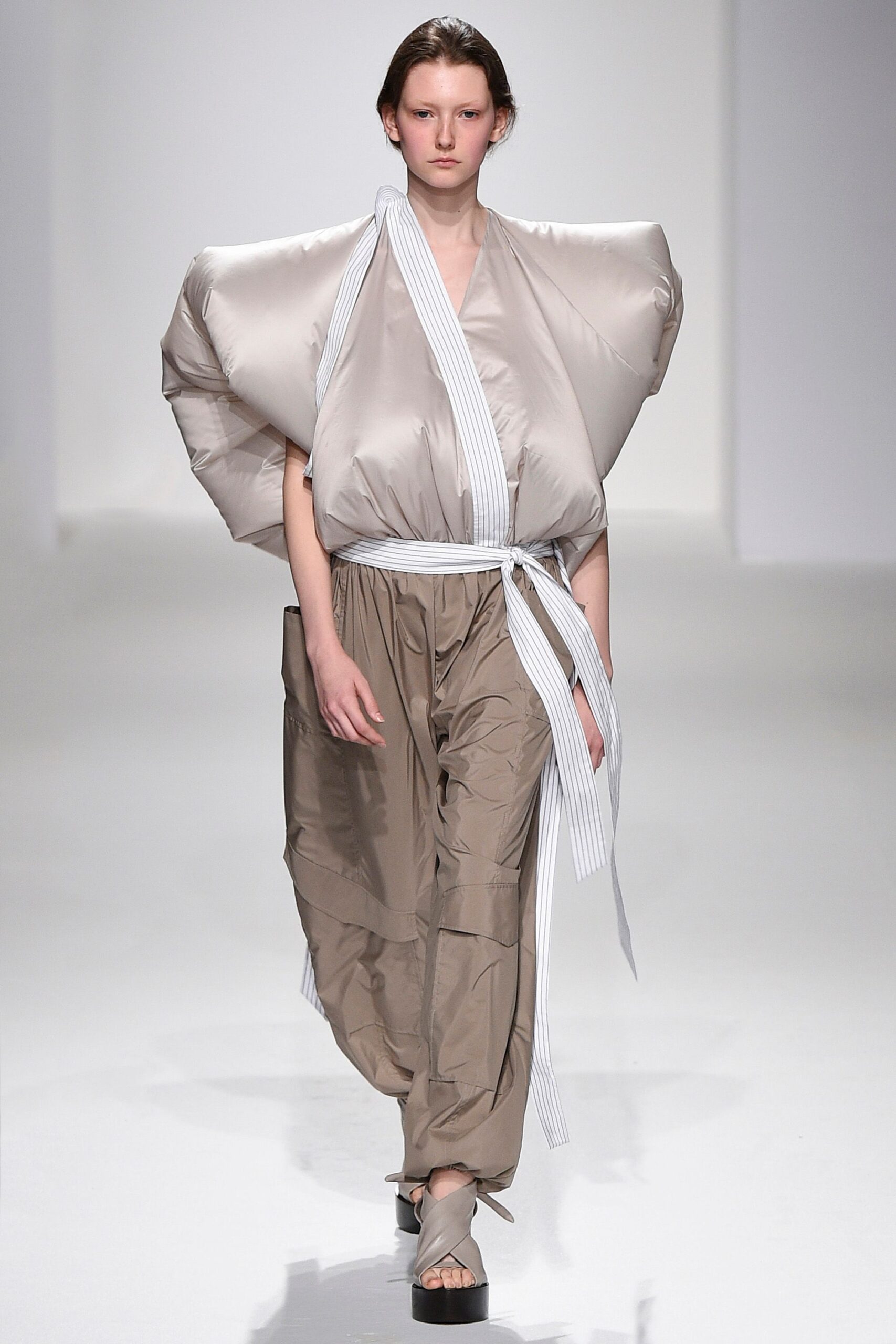 Chalayan S/S 17 Look 574