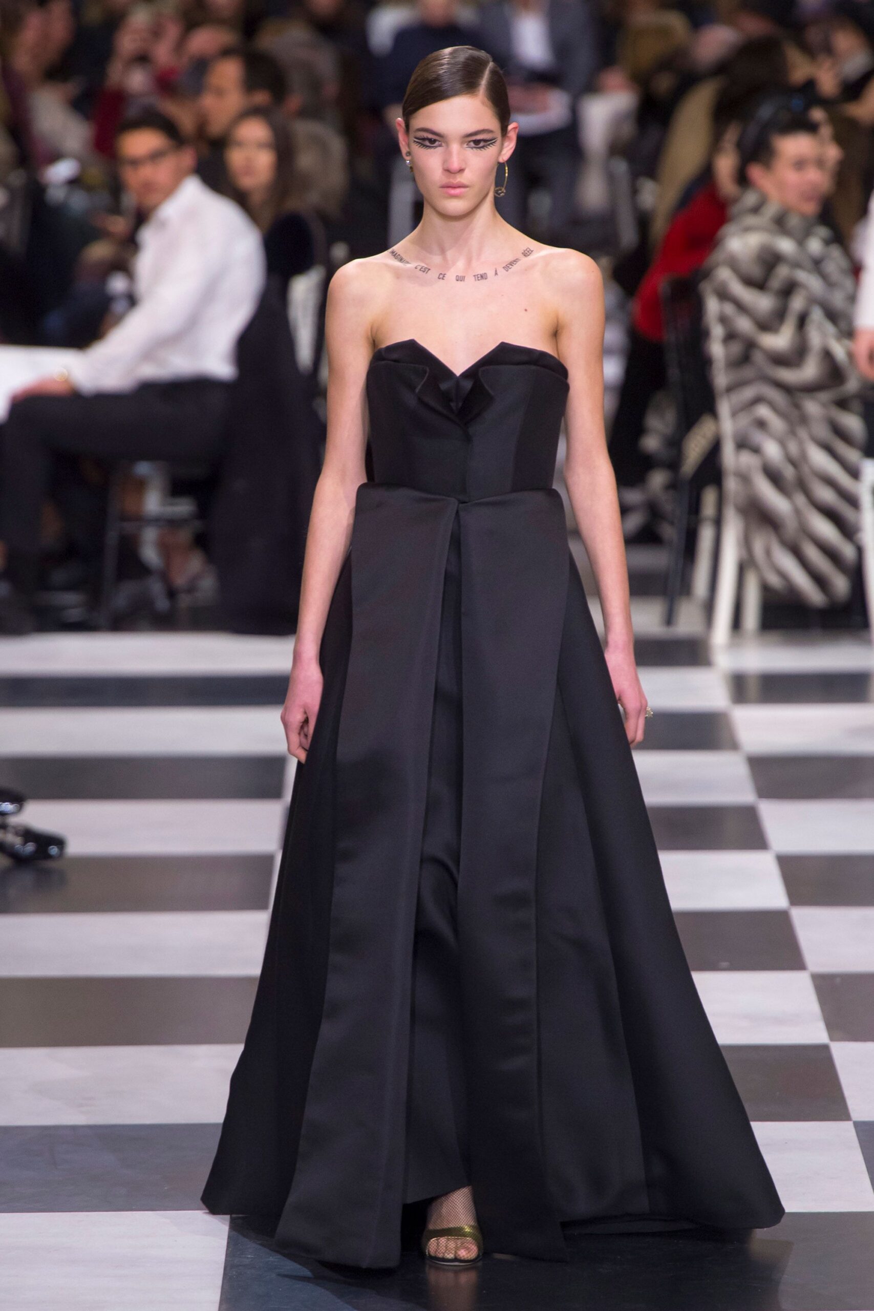 Christian Dior S/S 18 Couture Look 919