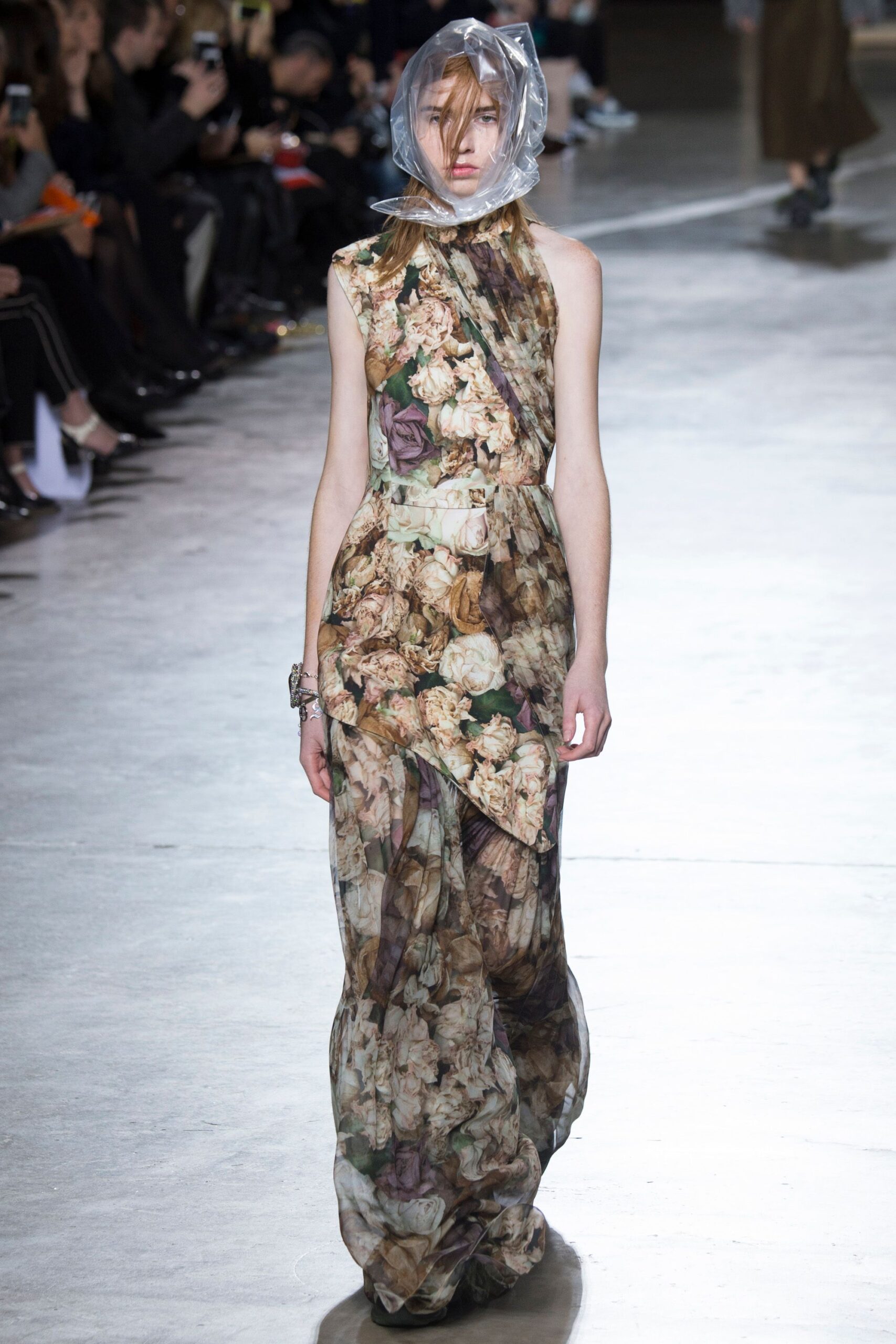 Christopher Kane F/W 16 Look 257