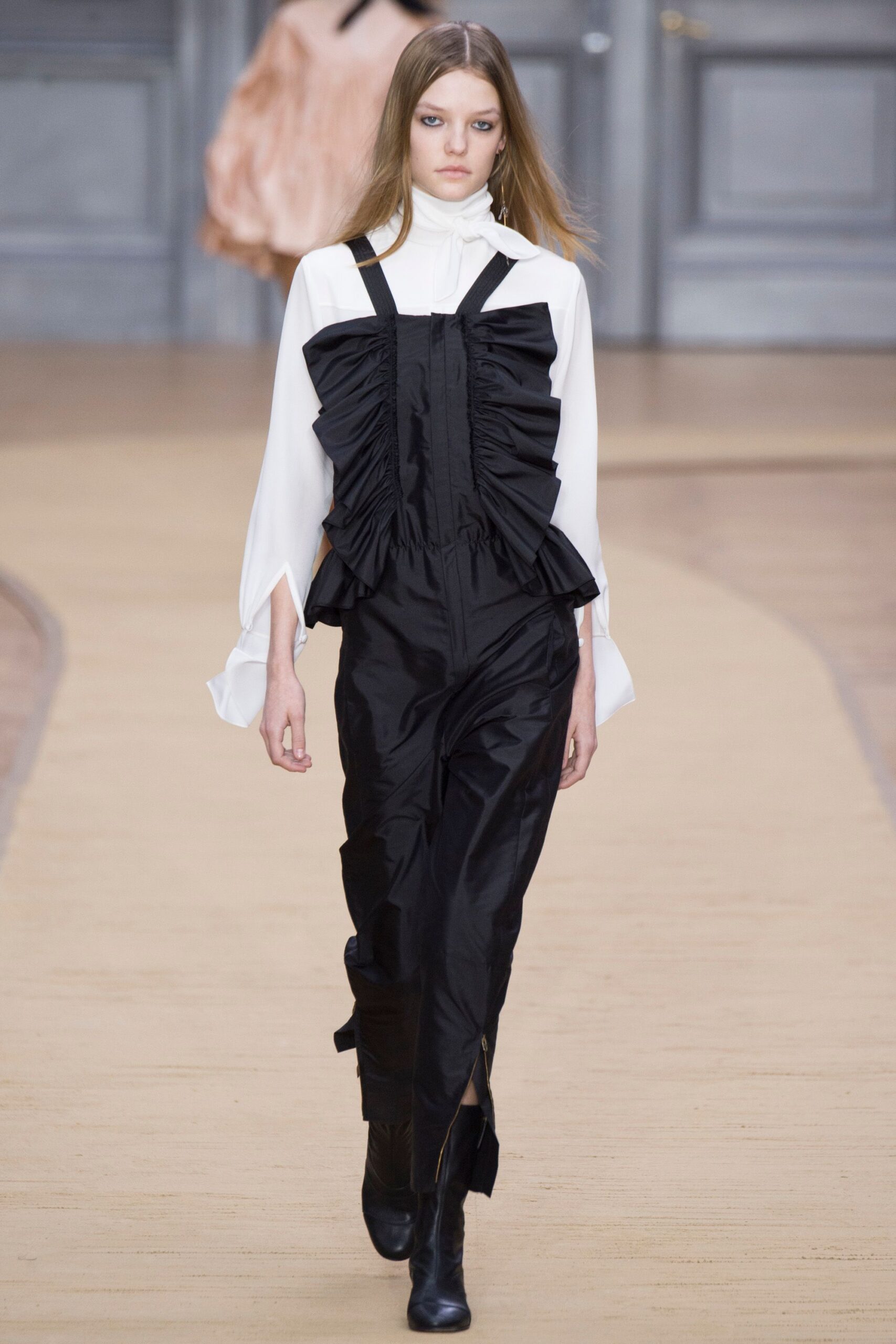 Chloé F/W 16 Look 415