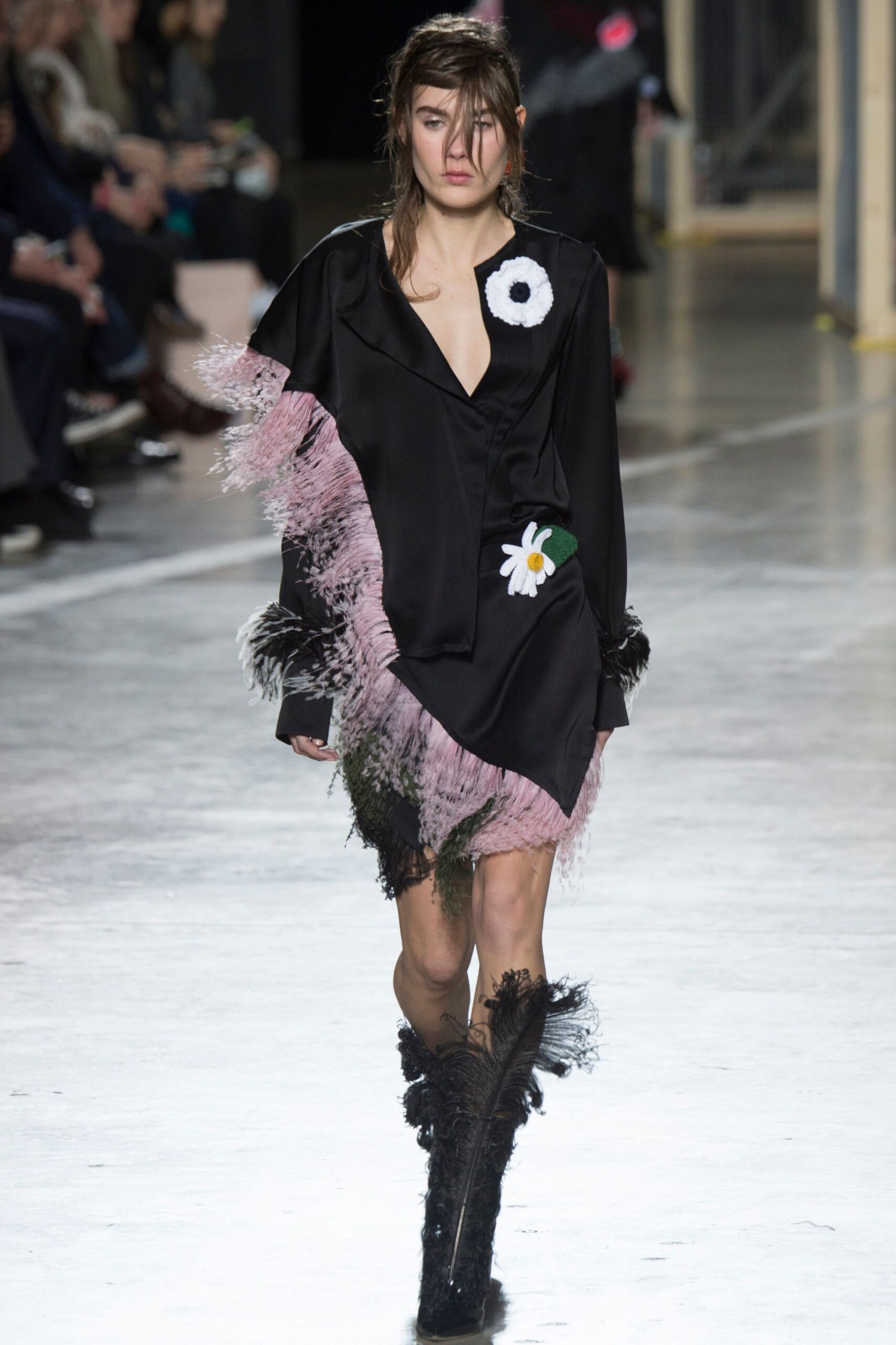 Christopher Kane F/W 16 Look 365