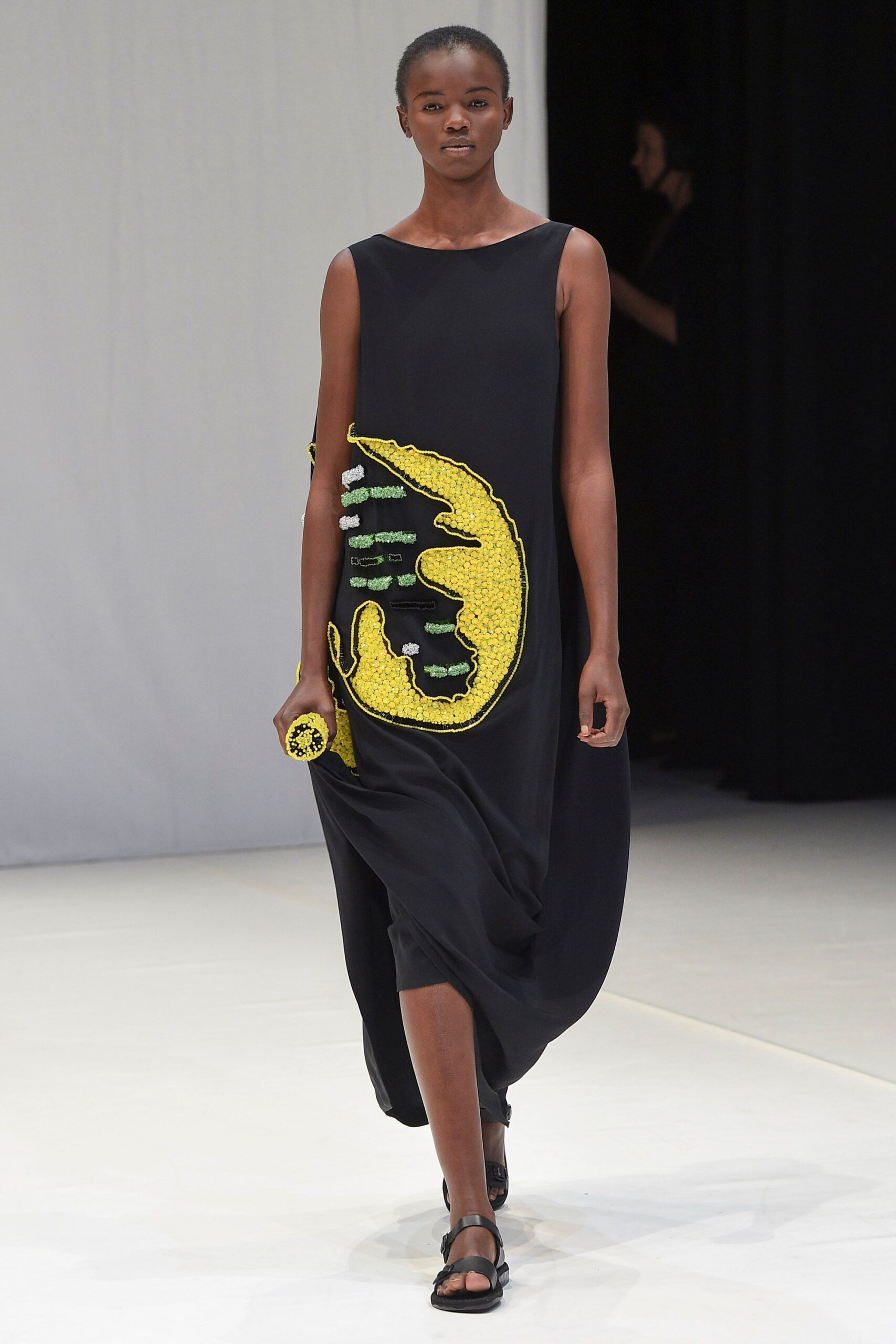 Chalayan S/S 18 Look 543