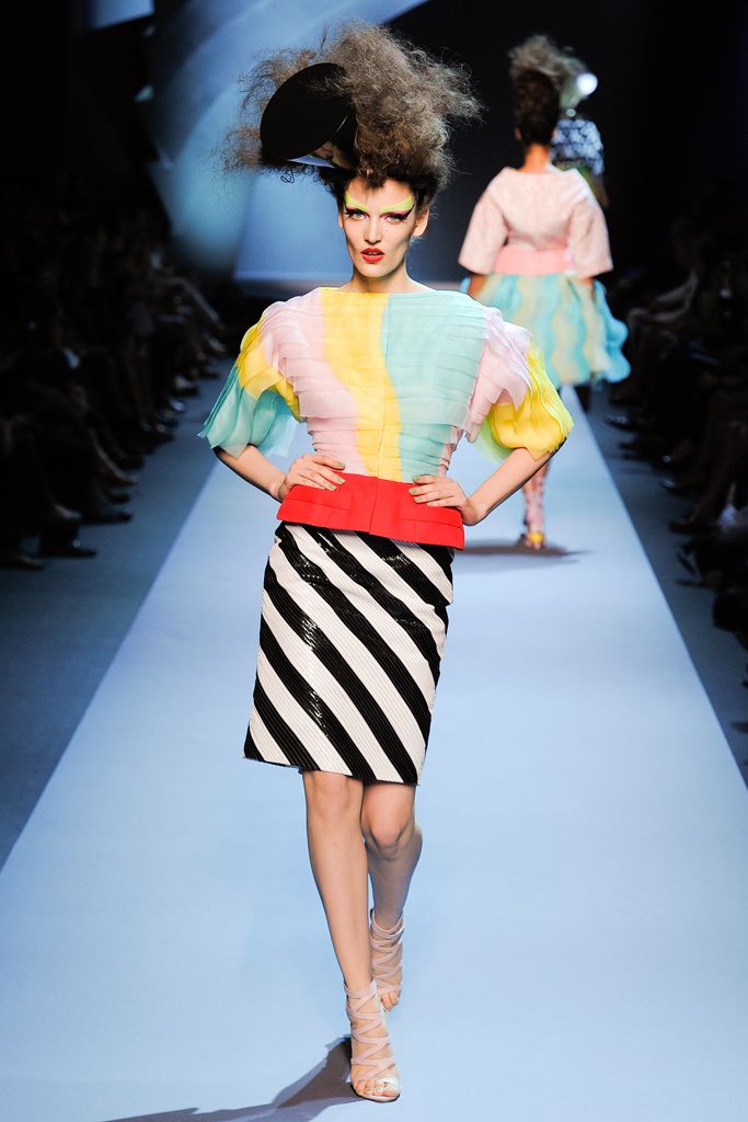 Christian Dior F/W 11 Couture Look 36