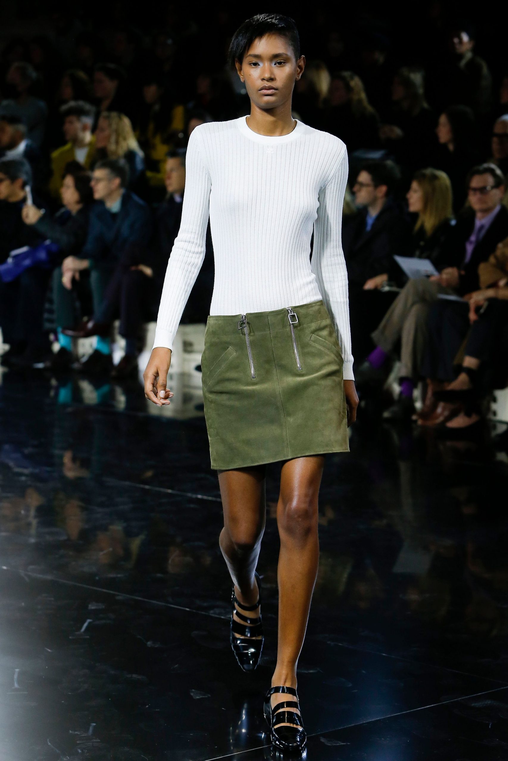 Courrèges F/W 16 Look 81