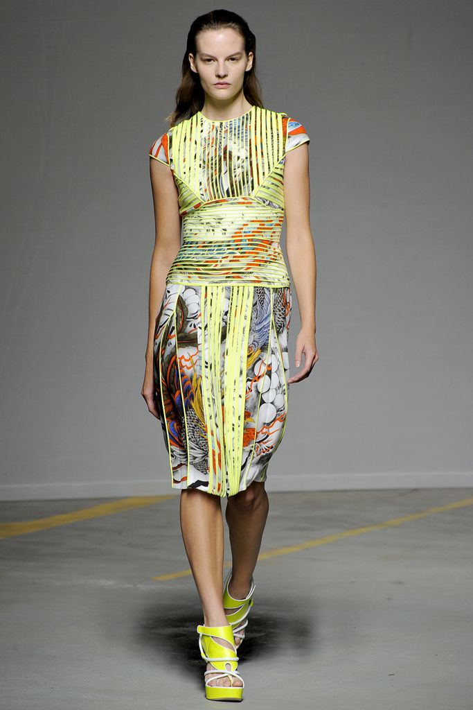 Christopher Kane S/S 11 Look 119
