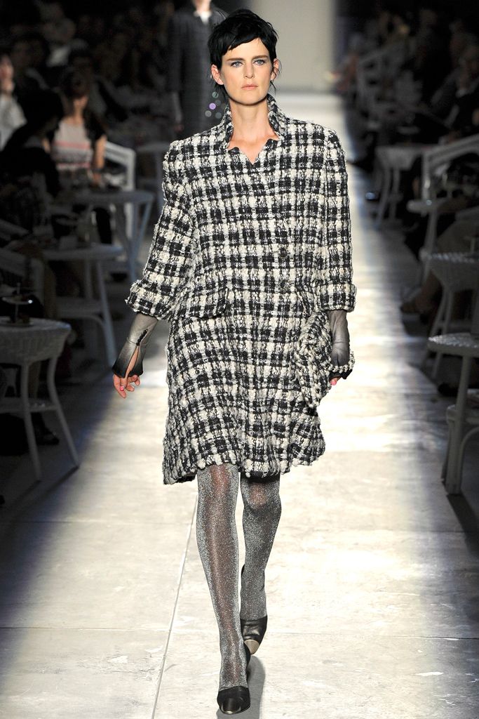Chanel F/W 12 Couture Look 6