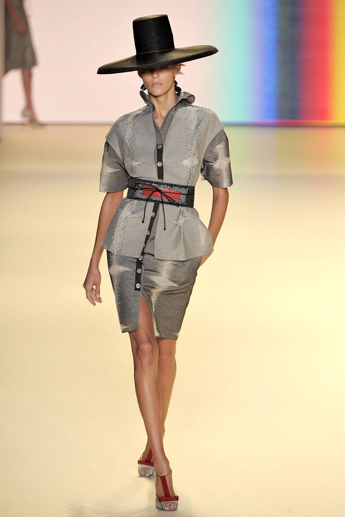 Carolina Herrera S/S 11 Look 64