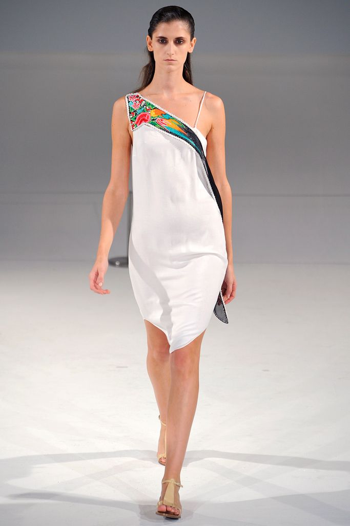 Chalayan S/S 12 Look 277