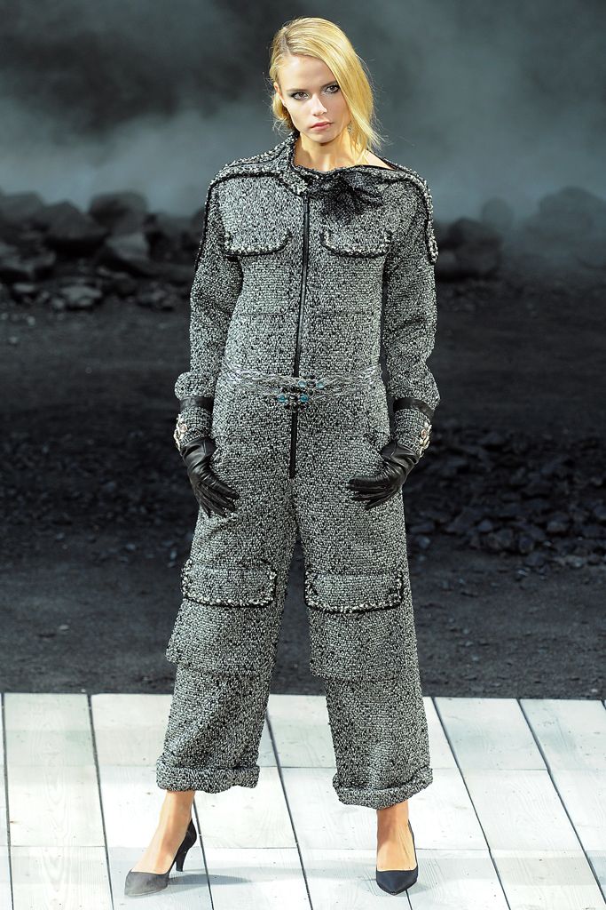 Chanel F/W 11 Look 300