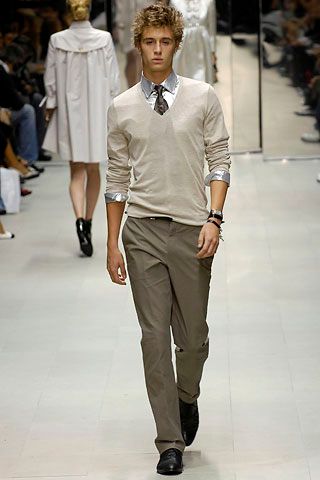 Burberry S/S 07 Look 144