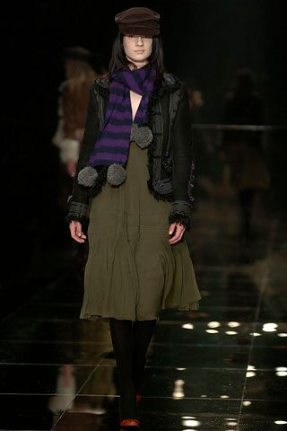 Burberry F/W 05 Look 15