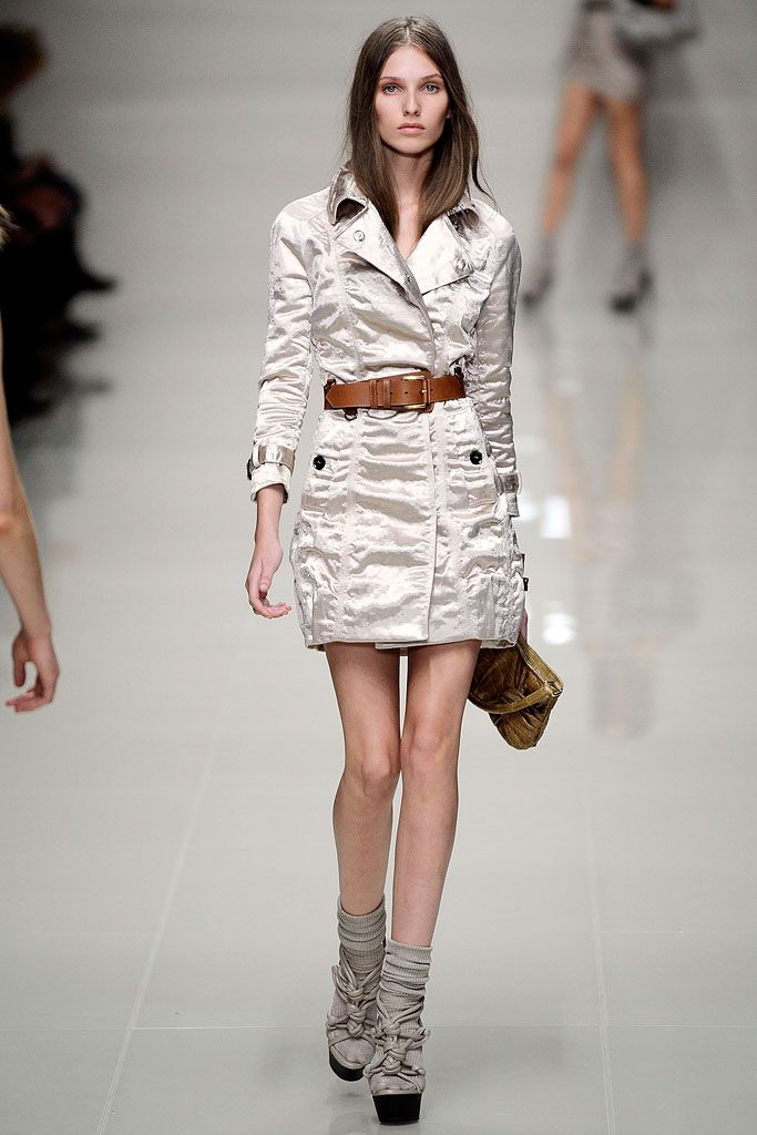 Burberry S/S 10 Look 73