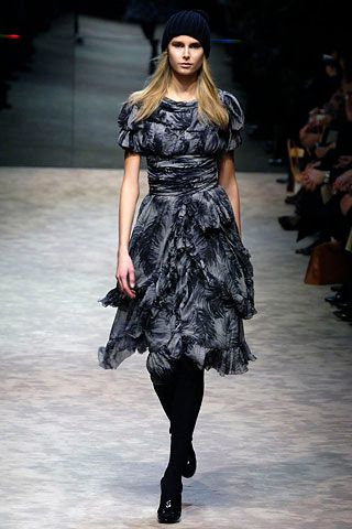 Burberry F/W 06 Look 181
