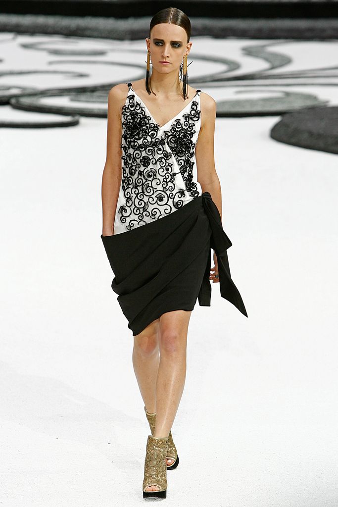 Chanel S/S 11 Look 379