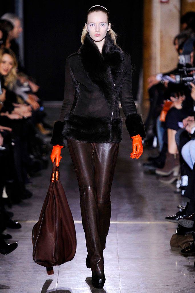 Costume National F/W 10 Look 51