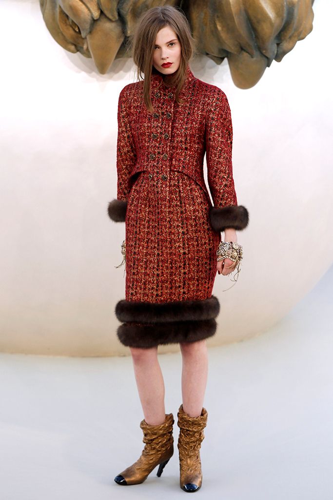 Chanel F/W 10 Couture Look 55