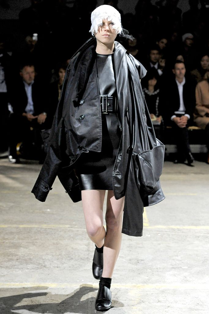 Comme des Garçons S/S 11 Look 8