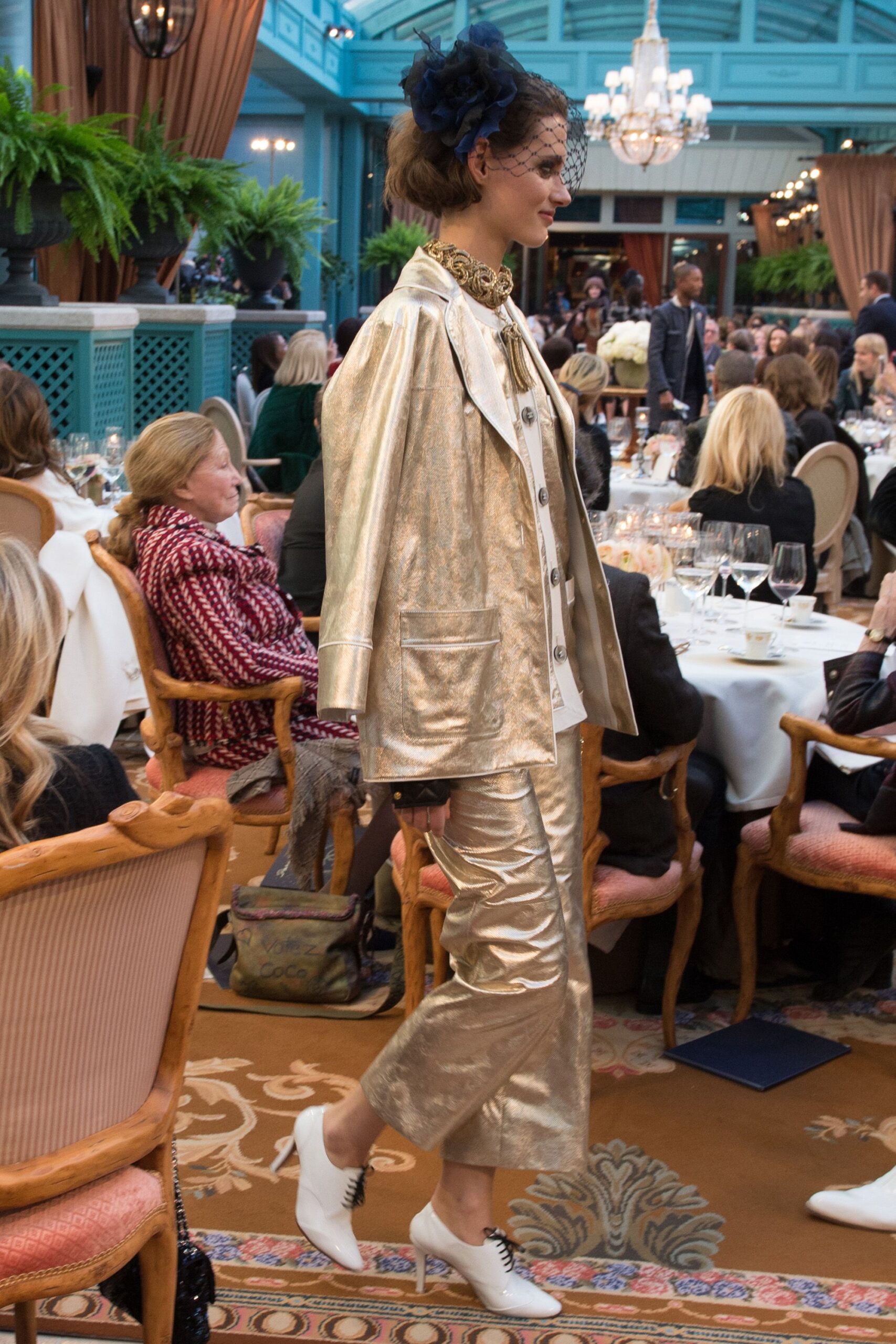 Chanel F/W 17 Look 412