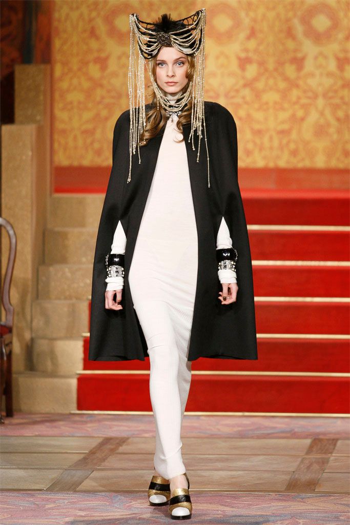 Chanel F/W 09 Look 76
