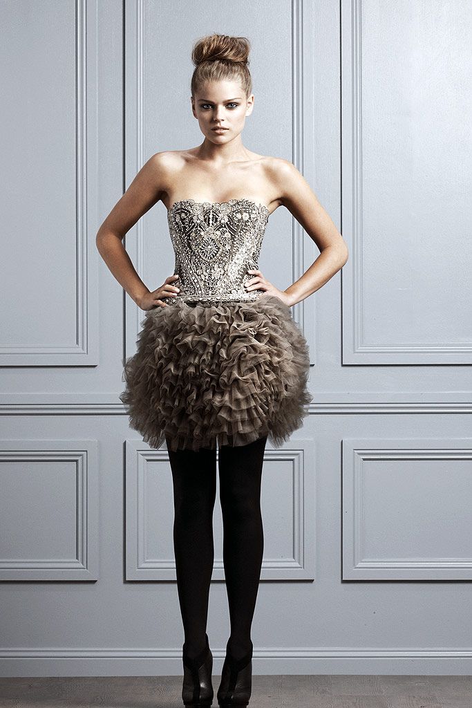 Collette Dinnigan F/W 10 Look 124