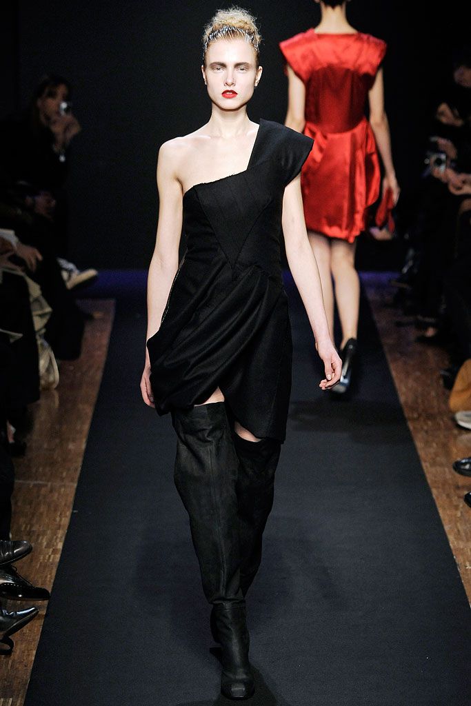 Costume National F/W 09 Look 72