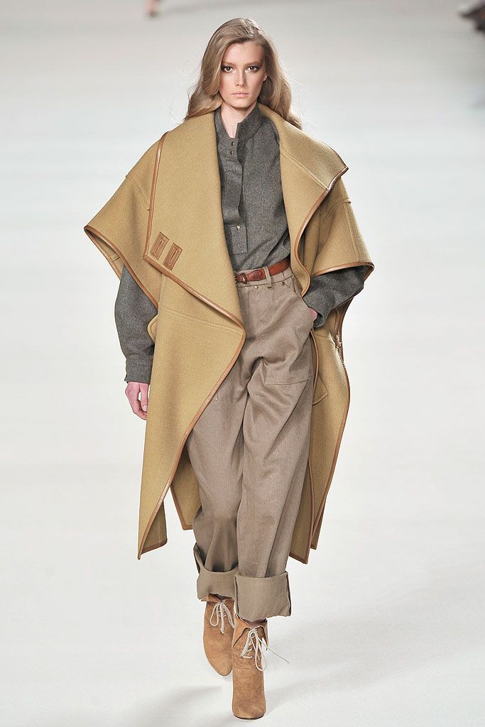 Chloé F/W 09 Look 1