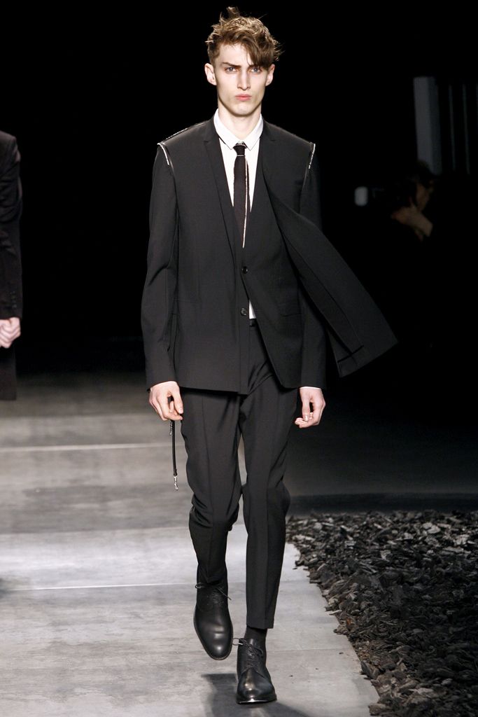 Christian Dior F/W 10 Menswear Look 45