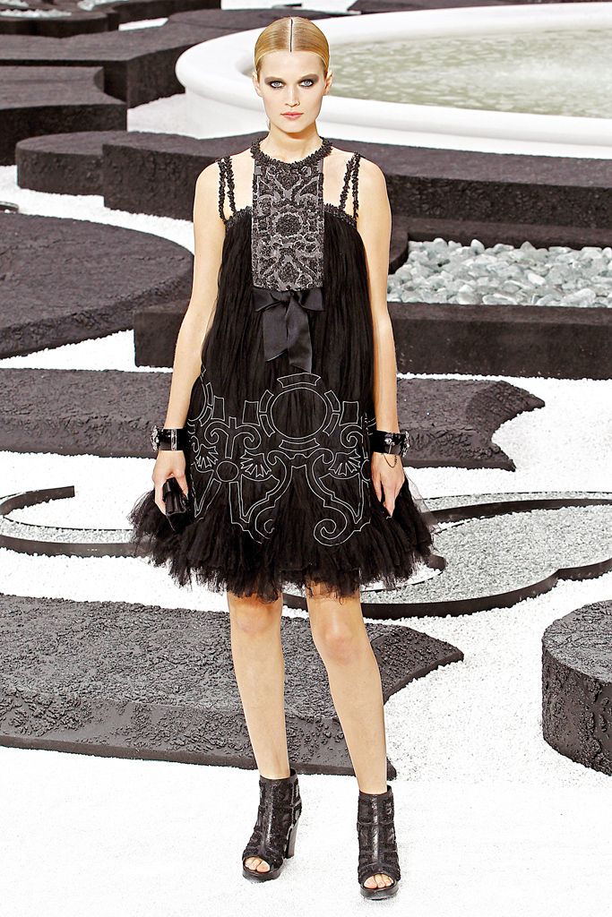 Chanel S/S 11 Look 401