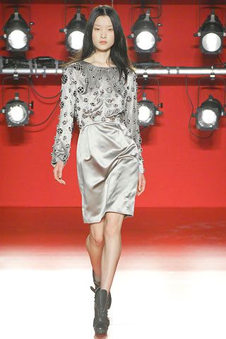 Daks by Giles Deacon F/W 07 Look 31