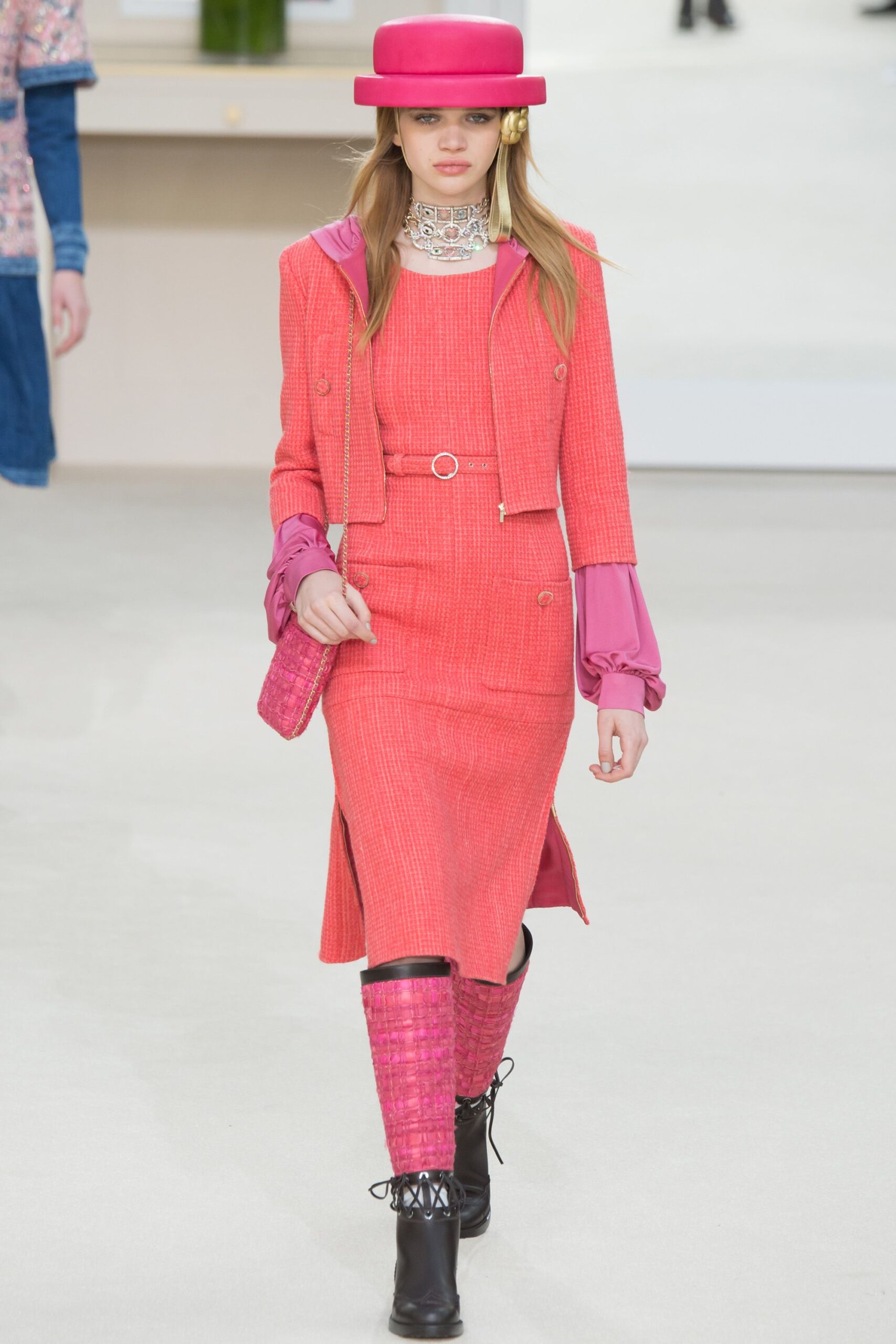 Chanel F/W 16 Look 101