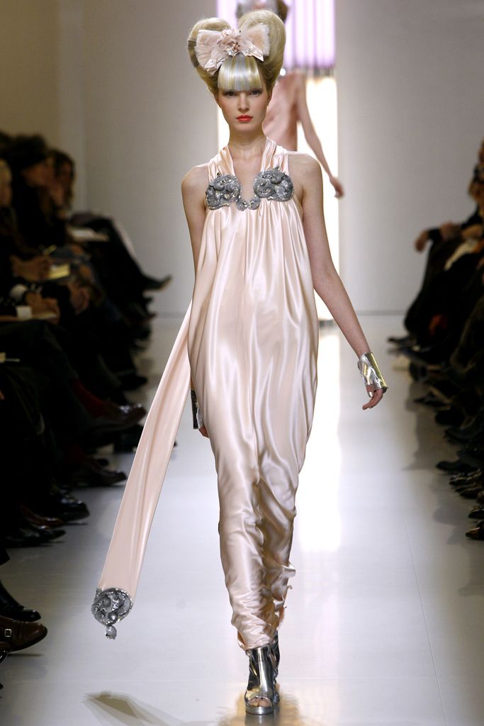 Chanel S/S 10 Couture Look 293