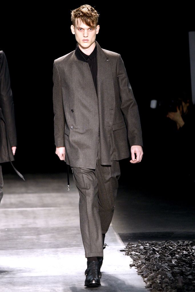 Christian Dior F/W 10 Menswear Look 211