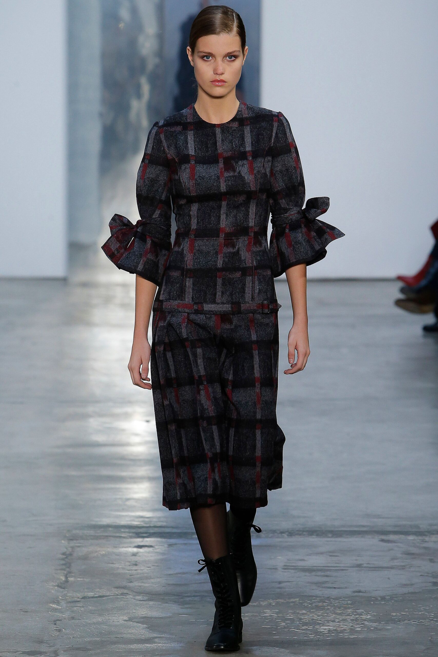Carolina Herrera F/W 17 Look 89