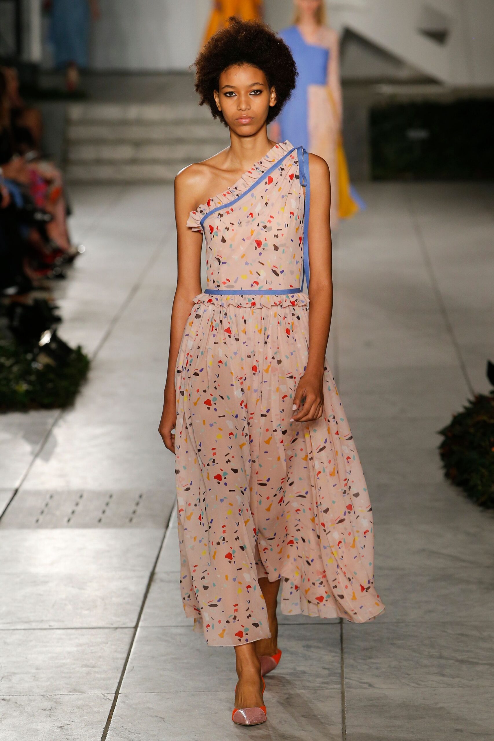 Carolina Herrera S/S 18 Look 220