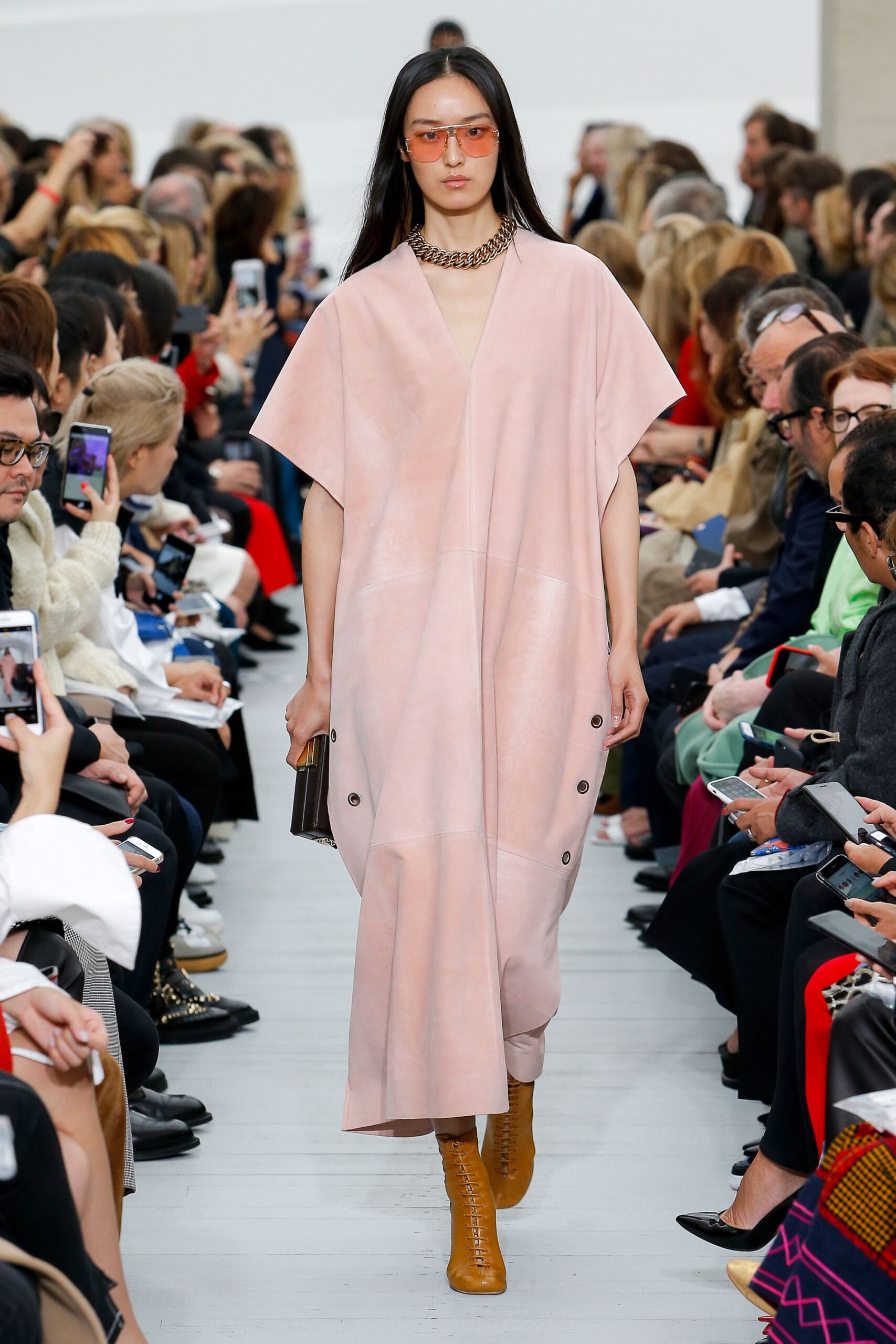 Celine S/S 18 Look 209