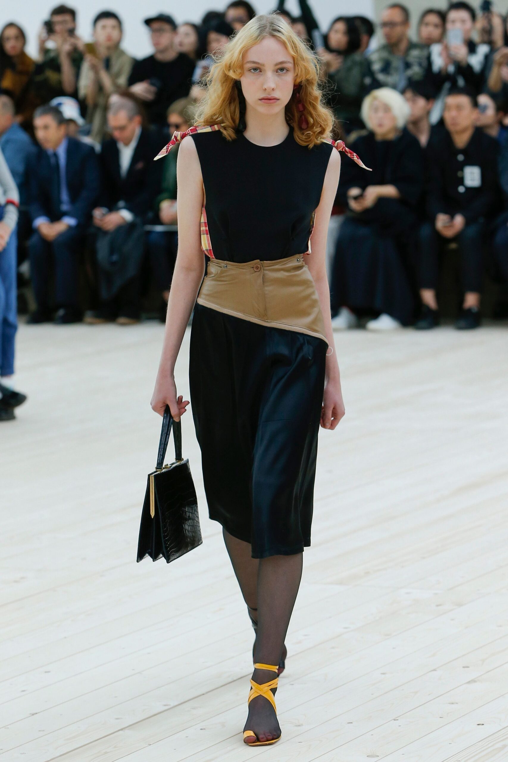 Celine S/S 17 Look 311