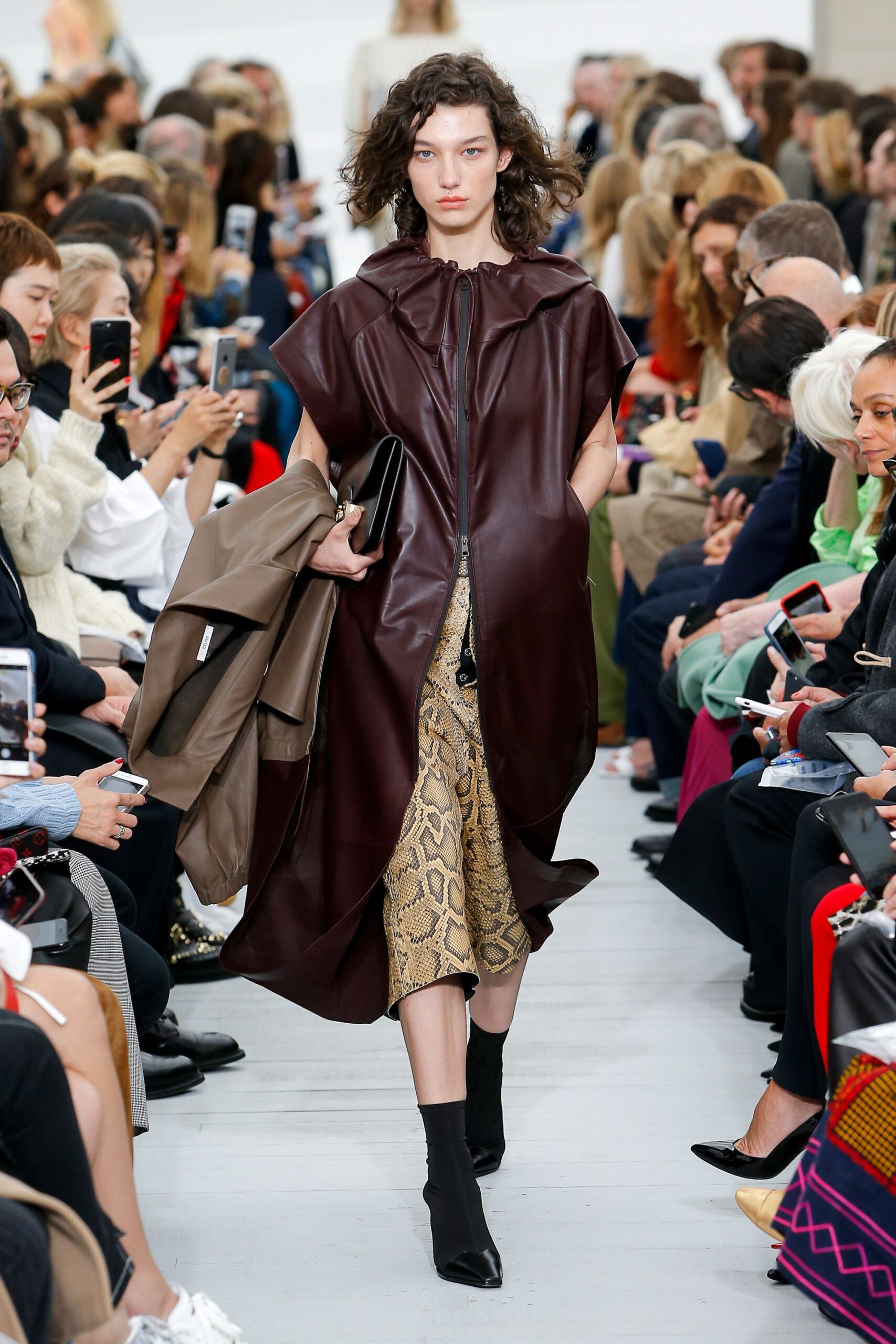 Celine S/S 18 Look 345