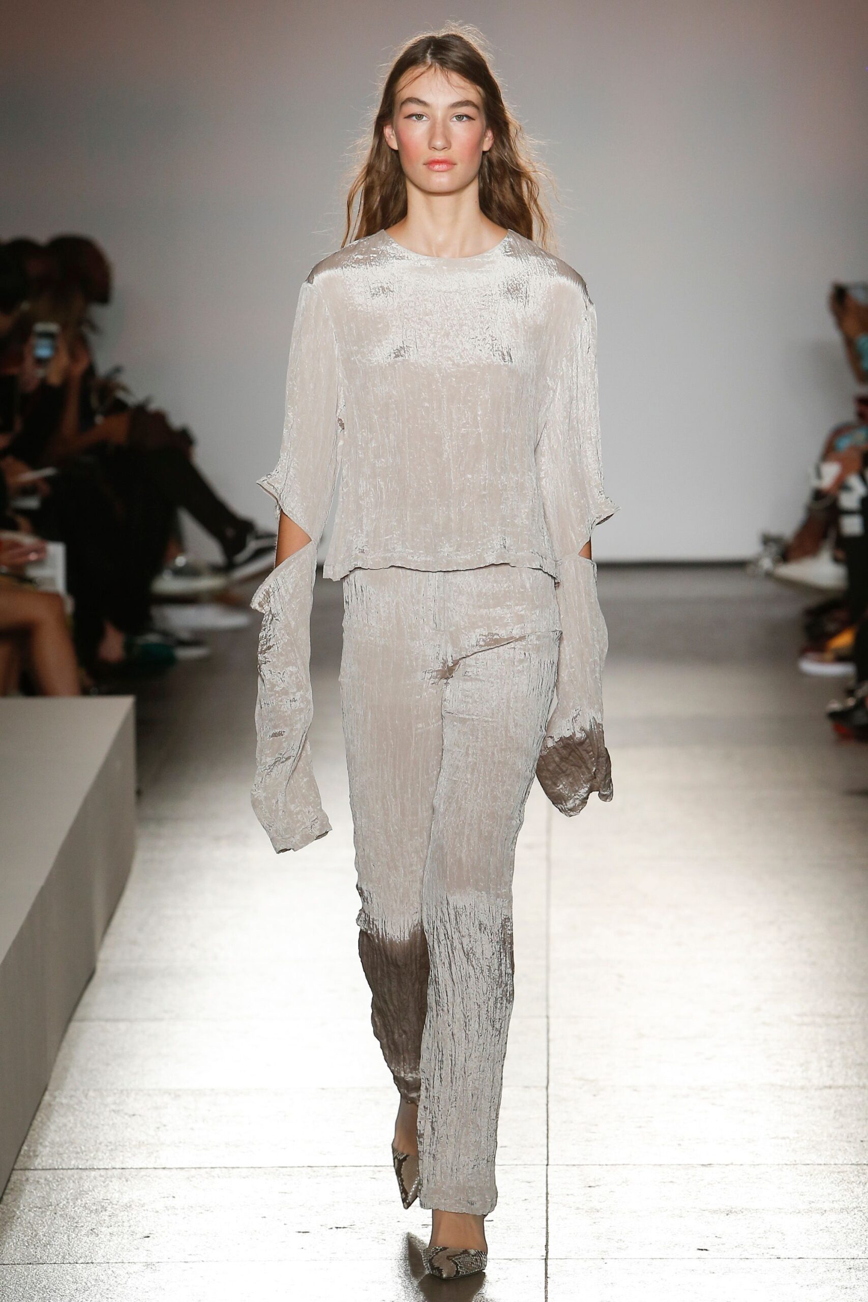 Calvin Luo S/S 18 Look 342