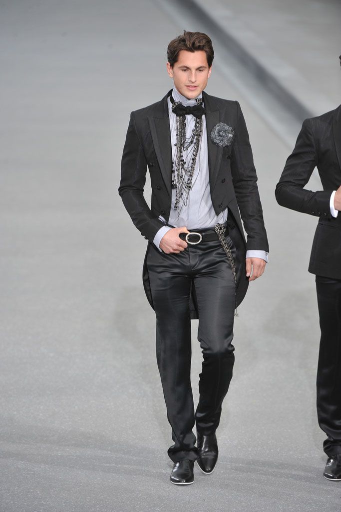 Chanel S/S 09 Look 429