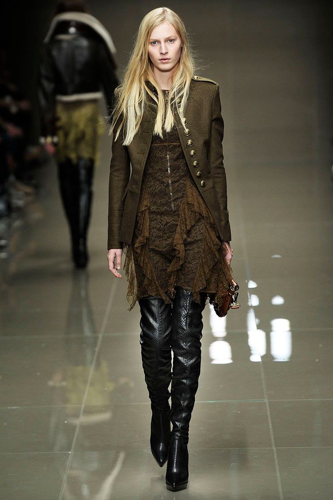 Burberry F/W 10 Look 6
