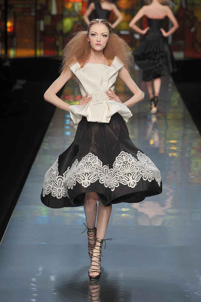 Christian Dior S/S 09 Couture Look 109